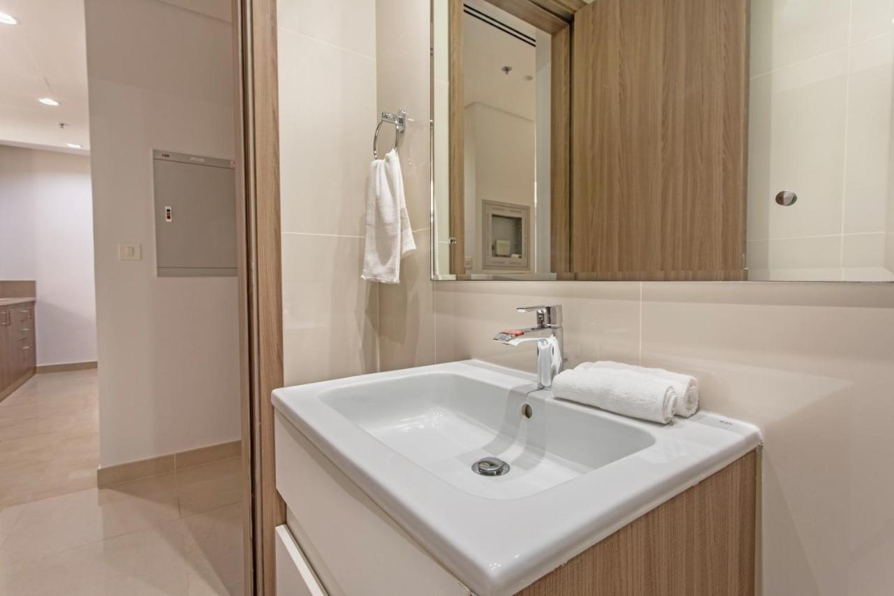 Live Here, Enjoy Waters Of Arabian Gulf Ra’s al-Chaima Exterior foto
